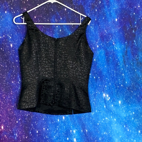 Noviello- Bloom- Black Patterned Top size 8 - Picture 4 of 5